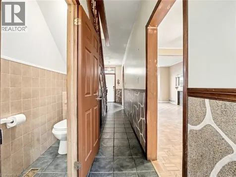 23 Oak Avenue Hamilton ON L8L 5M7