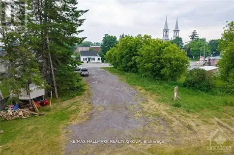 3748 Champlain Street Clarence-rockland ON K0A 1E0