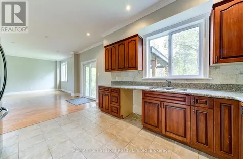 243 River Road East Wasaga Beach ON L9Z 2L1