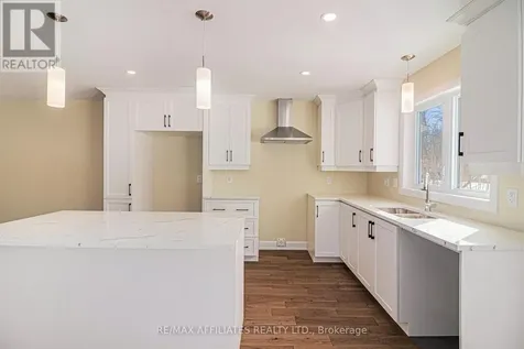 351 Voyageur Place Russell ON K0A 1W0