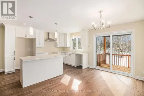 351 Voyageur Place Russell ON K0A 1W0