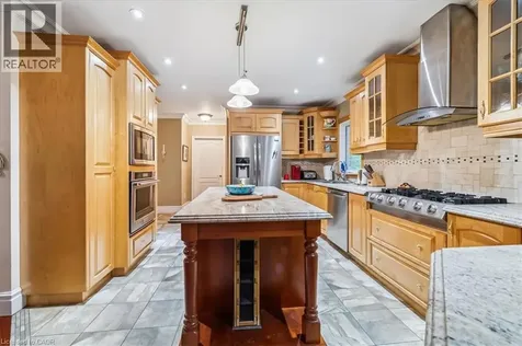 976 Garden Lane Hamilton ON L0R 1V0