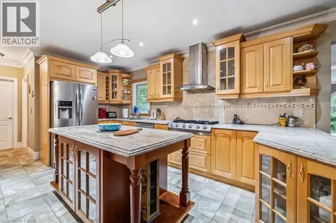 976 Garden Lane Hamilton ON L0R 1V0