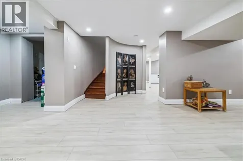 976 Garden Lane Hamilton ON L0R 1V0