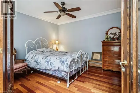 976 Garden Lane Hamilton ON L0R 1V0