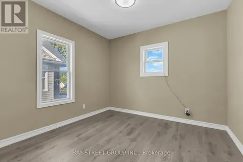 280-282 Campbell Avenue Windsor ON N9B 2H2