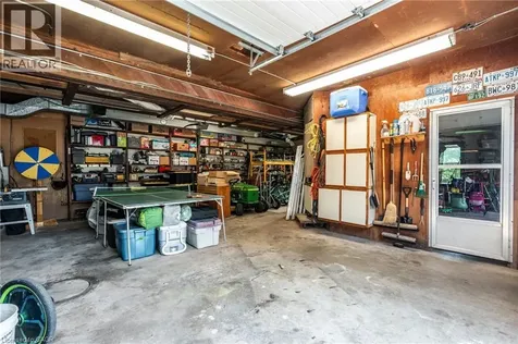 458 Elwood Road Burlington ON L7N 3C7