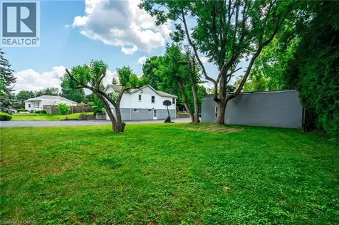 458 Elwood Road Burlington ON L7N 3C7