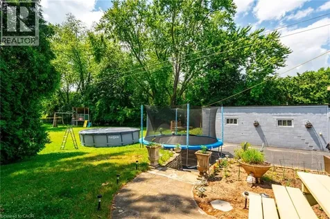 458 Elwood Road Burlington ON L7N 3C7