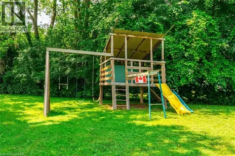 458 Elwood Road Burlington ON L7N 3C7
