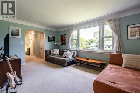 458 Elwood Road Burlington ON L7N 3C7