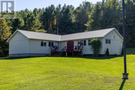 452 Bruce Road 11 Saugeen Shores ON N0G 2N0