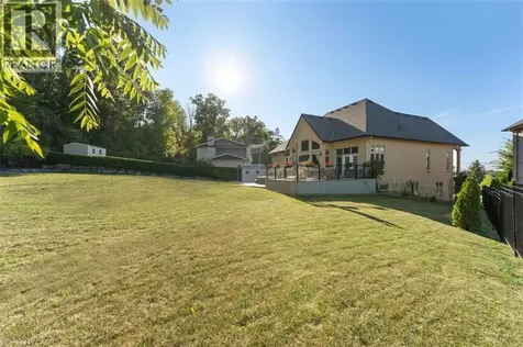 82 Margaret Avenue Stoney Creek ON L8G 3G5