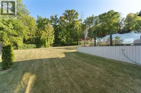 82 Margaret Avenue Stoney Creek ON L8G 3G5