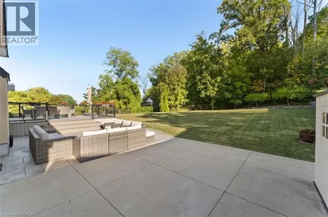 82 Margaret Avenue Stoney Creek ON L8G 3G5