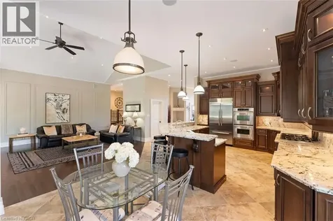 82 Margaret Avenue Stoney Creek ON L8G 3G5