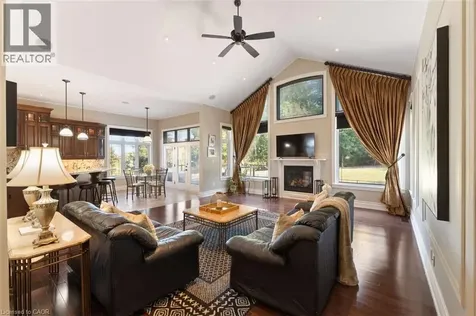 82 Margaret Avenue Stoney Creek ON L8G 3G5