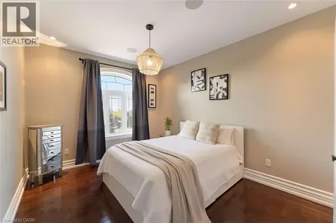 82 Margaret Avenue Stoney Creek ON L8G 3G5