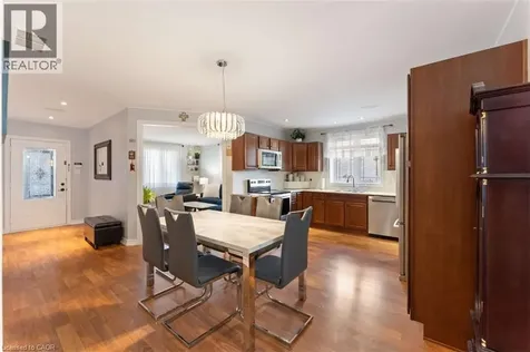 82 Margaret Avenue Stoney Creek ON L8G 3G5