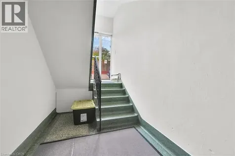 9 Grant Boulevard Dundas ON L9H 4L5