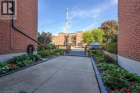9 Grant Boulevard Dundas ON L9H 4L5
