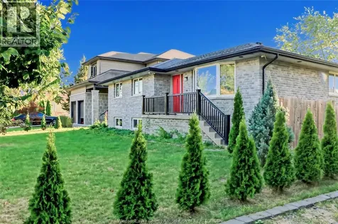541 Lakeview Avenue Windsor ON N8P 1E1