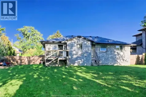 541 Lakeview Avenue Windsor ON N8P 1E1