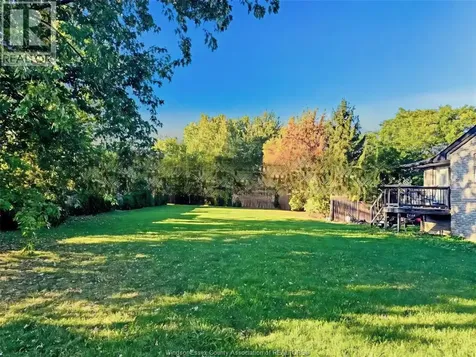 541 Lakeview Avenue Windsor ON N8P 1E1