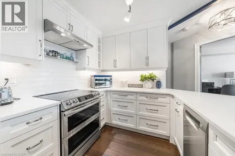 442 Maple Avenue Burlington ON L7S 2L7