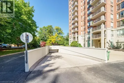 442 Maple Avenue Burlington ON L7S 2L7
