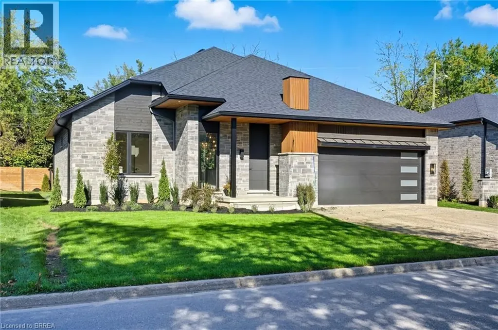 141 Parkside Drive Brantford ON N3T 0S9