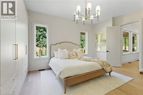 141 Parkside Drive Brantford ON N3T 0S9