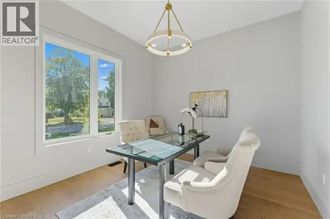 141 Parkside Drive Brantford ON N3T 0S9