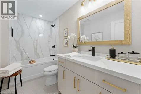 141 Parkside Drive Brantford ON N3T 0S9