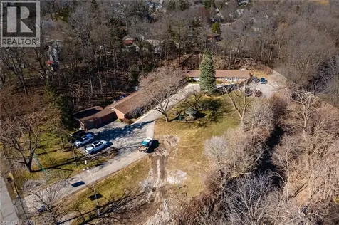 50 Creighton Road Dundas ON L9H 3B6
