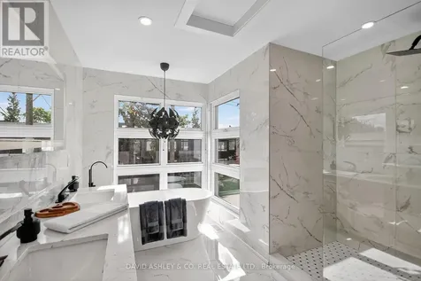 612 Tweedsmuir Avenue Ottawa ON K1Z 5P3