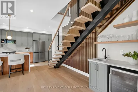 612 Tweedsmuir Avenue Ottawa ON K1Z 5P3