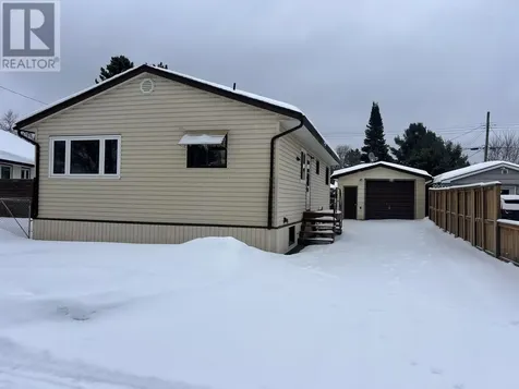 146 Pine Crescent Atikokan ON P0T 1C0