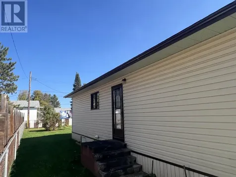 146 Pine Crescent Atikokan ON P0T 1C0