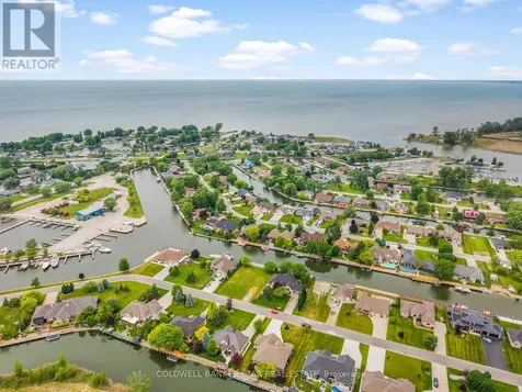 19120 Crest River Avenue Lakeshore ON N0P 2L0