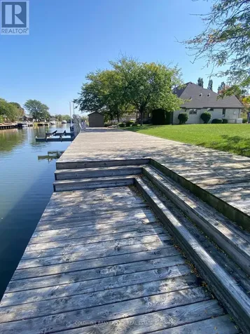 19120 Crest River Avenue Lakeshore ON N0P 2L0