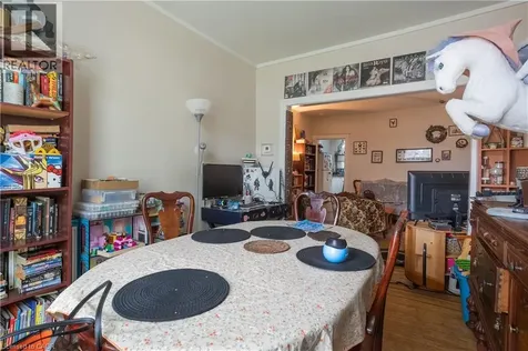 175 Burris Street Hamilton ON L8M 2J7