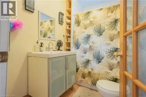 175 Burris Street Hamilton ON L8M 2J7