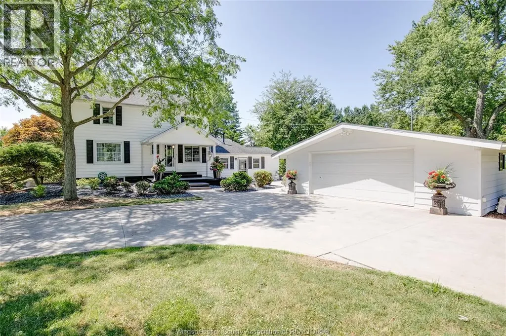 6239 Holden Road Tecumseh ON N0R 1L0