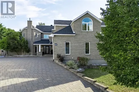 1532 Madison Avenue Sudbury ON P3A 2P2