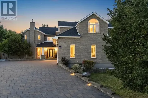 1532 Madison Avenue Sudbury ON P3A 2P2