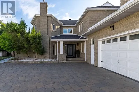 1532 Madison Avenue Sudbury ON P3A 2P2