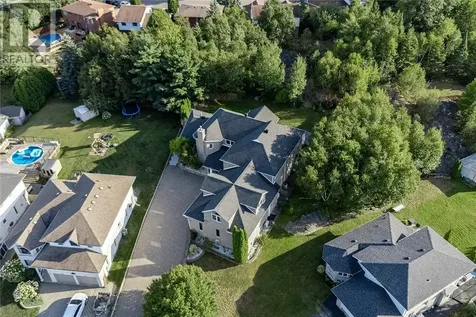 1532 Madison Avenue Sudbury ON P3A 2P2