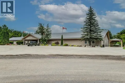 691 Oak Crescent Centre Wellington ON N1M 2W5