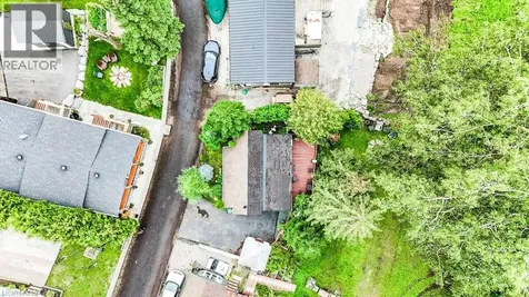 691 Oak Crescent Centre Wellington ON N1M 2W5